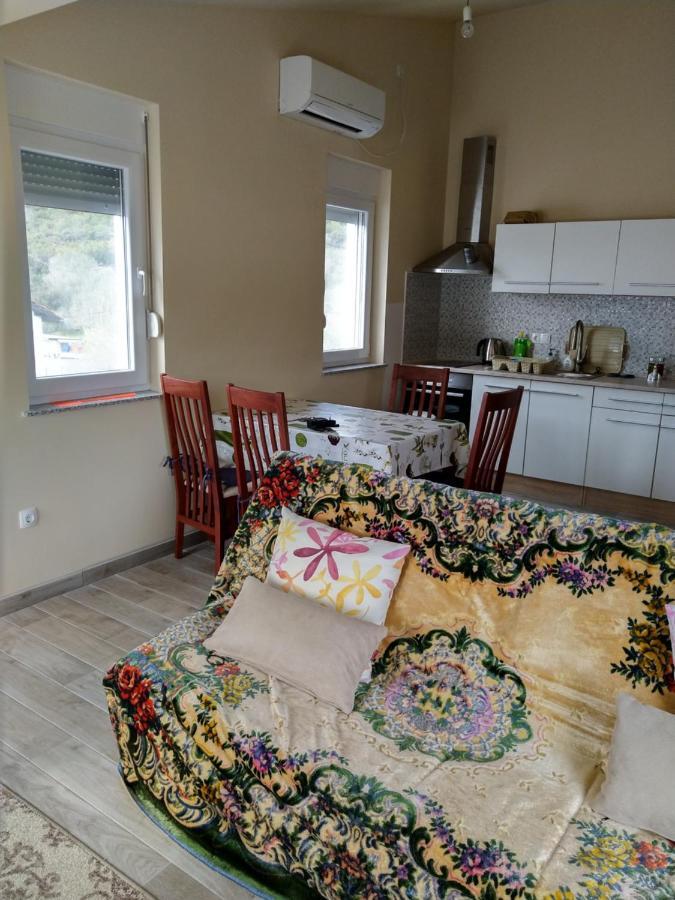 Admiral Appartement Brbinj Buitenkant foto